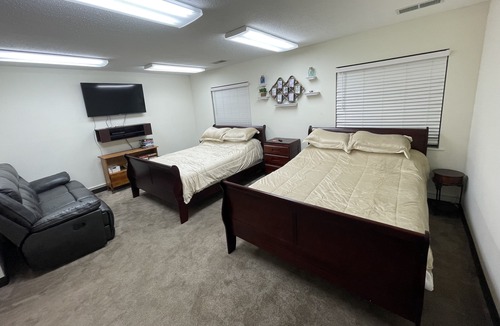 Fourmile House | Room 7 - Pine Mountain Inn