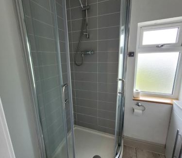 Ellesmere Port House | Room@87