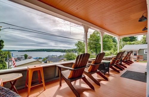 Weirs Beach House | Room 9 (3rd Floor with Shared Bath)