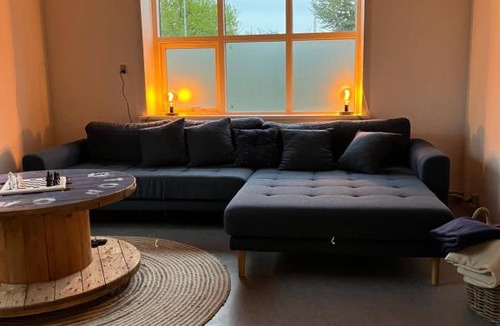 Vestervig Apartment | Room 9 -Hawkraft kulturhotel