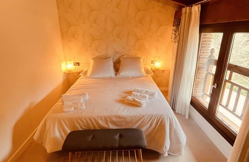 Bermeo House | Room at Casa Rural Kirana 2