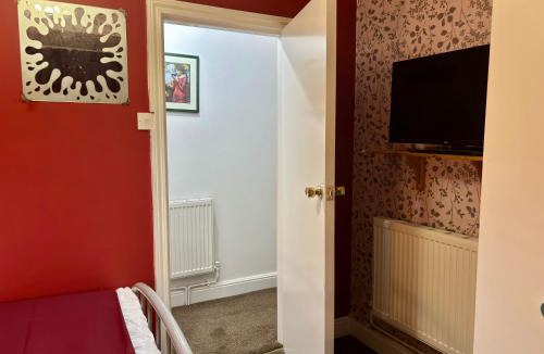 Edgbaston Apartment | Room at Sandon road