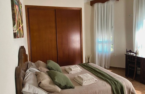 Alzira House | Room-bamboo Room With Mountain Views and