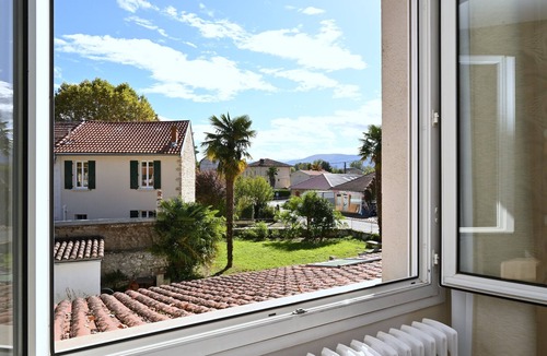 Salies-du-Salat Apartment | Room 'Chambre 7' with Shared Terrace, Wi-Fi and Air Conditioning
