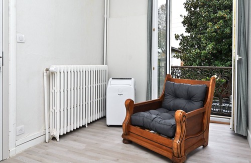 Salies-du-Salat Apartment | Room 'Chambre 7' with Shared Terrace, Wi-Fi and Air Conditioning