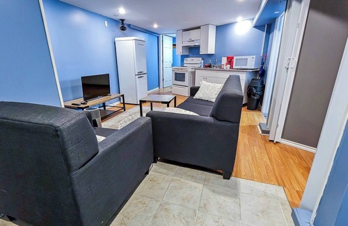 Saint John House | Room-cosy Basement Apartment