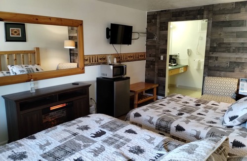 Ohiopyle Hotel | Room: Cozy Downtown Retreat - Steps from It All