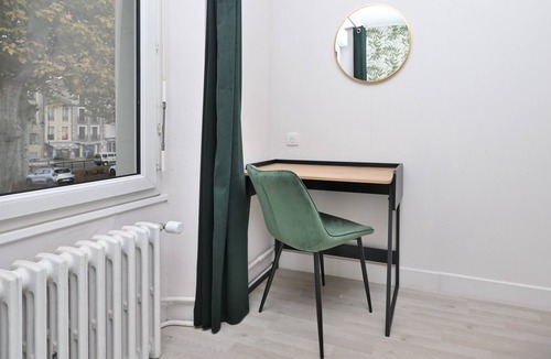 Salies-du-Salat Apartment | Room 'Double Room' with Shared Terrace, Wi-Fi and Air Conditioning