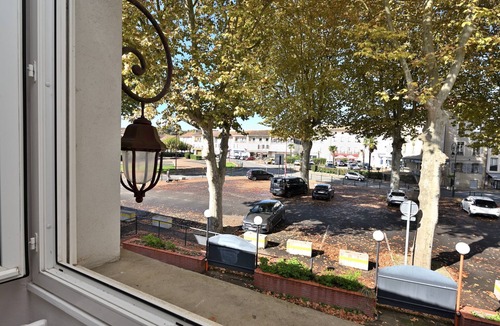 Salies-du-Salat Apartment | Room 'Double Room' with Shared Terrace, Wi-Fi and Air Conditioning