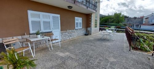 Cres House | Room Eta