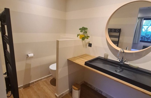 La Ferte-Saint-Aubin Bed & Breakfast | Room for 2 with breakfast included