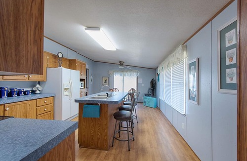 Shiner House | ROOM FOR ALL