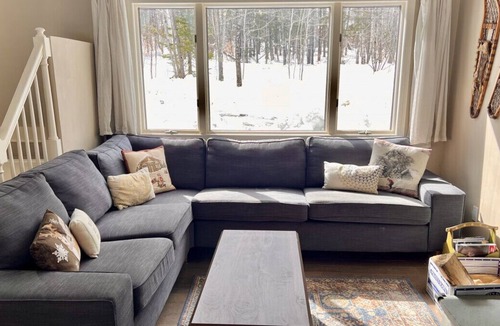 Stratton and Bromley Ski Areas House | Room for everyone, includes a bonus room!