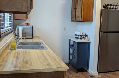 Seneca Falls House | Room for everyone in your group!