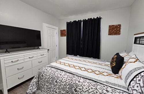 Hartford House | Room for rent in Apartment