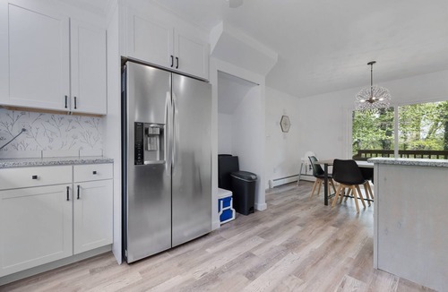 Colchester House | Room for the whole family 1/2 hour to Mohegan and Mystic Seaport