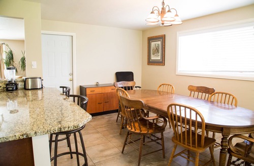 Broomfield House | Room For The Whole Family and pets
