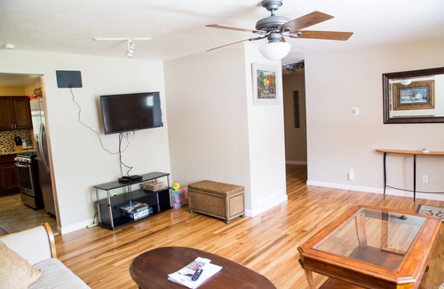 Broomfield House | Room For The Whole Family and pets
