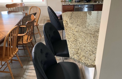 Broomfield House | Room For The Whole Family and pets