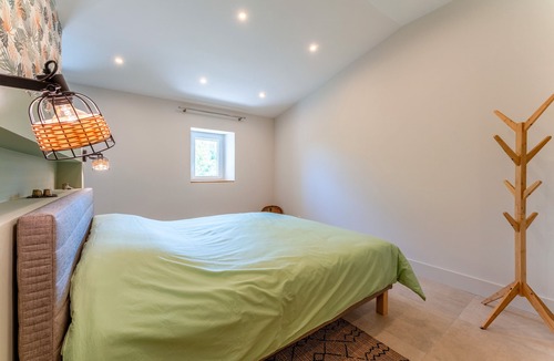 Font d'Irac Bed & Breakfast | Room 'Gérard' with Shared Terrace, Shared Garden, and Air Conditioning