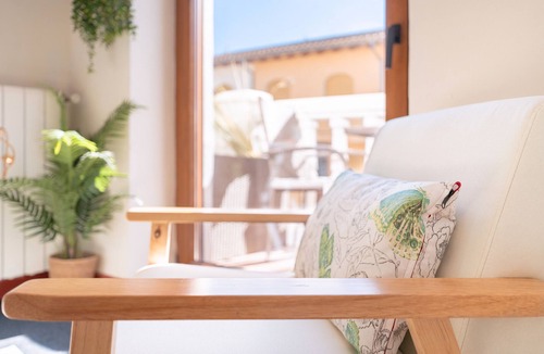 Alcublas Apartment | Room 'Habitacion 1A' with Shared Pool, Private Garden and Wi-Fi