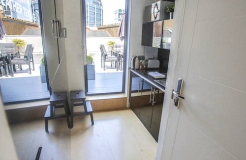 Bishopsgate House | Room Home Stay