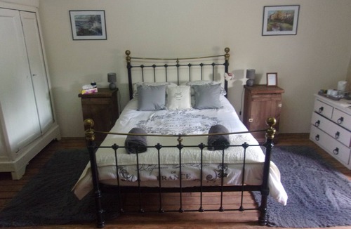 La Foret-sur-Sevre Bed & Breakfast | Room in a Fortified Farm