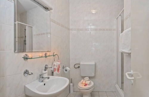 Bol Bed & Breakfast | Room in Bol with Terrace, Air condition, WIFI (3758-4)