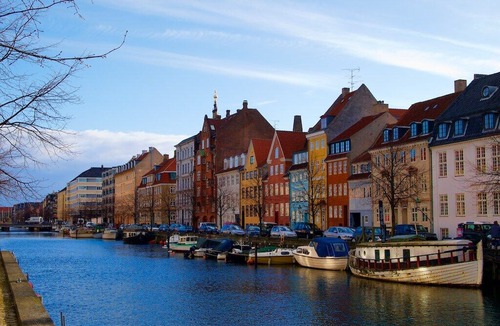 Vanlose House | Room in Copenhagen / *Sleep & Go CPH* / Room NR. 8