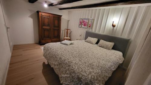 Wasterkingen House | Room in cosy traditional swiss house