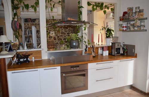 Pleudihen-sur-Rance House | Room in longère, Bath room, Breakfast