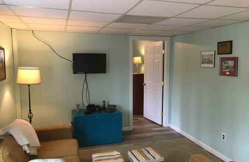 Pine Grove Mills House | Room in Penn State area