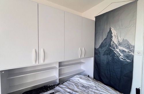Pully Apartment | Room in Pully with washing machine - Grape Place Bellevue