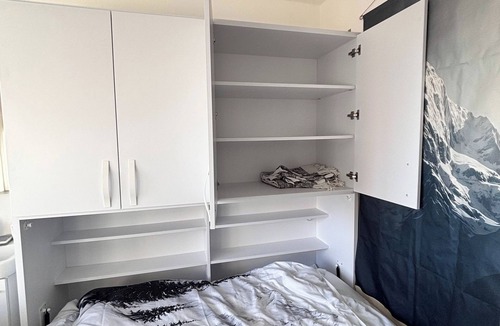 Pully Apartment | Room in Pully with washing machine - Grape Place Bellevue
