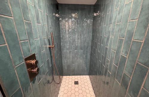 Corby Glen Cabin | Room in the Nest