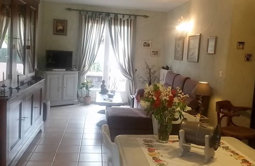 Limoux Cabin | Room in villa with pool