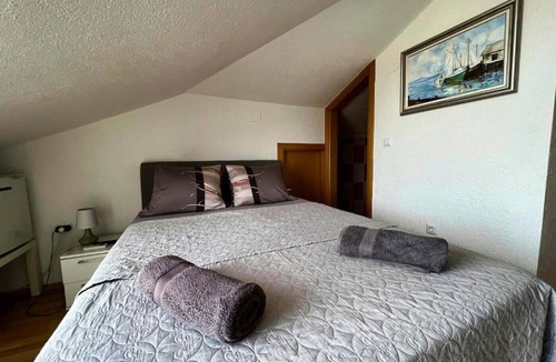 Zaton Bed & Breakfast | Room in Zaton (Zadar) with Seaview, Terrace, WIFI, Washing machine (4141-6)