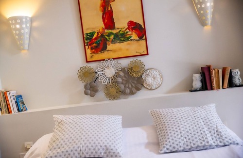 L'Oudon Bed & Breakfast | Room "La Romane" 2PERS with Balneo, breakfasts and access to swimming pool and SPA
