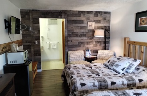 Ohiopyle Hotel | Room: Limited Availability - Steps from Trails & Rafting