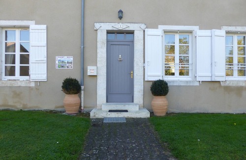 Tournecoupe House | Room MAUVE, Bed and Breakfast Saint Roch, indoor heated pool