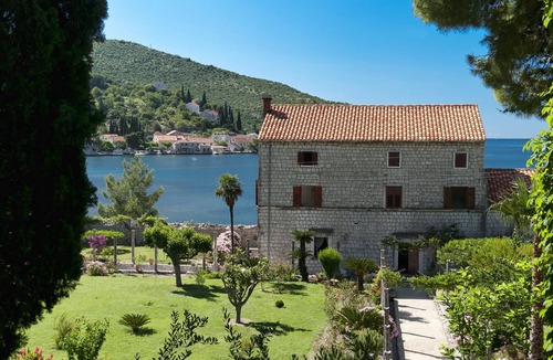 Zaton Apartment | Room no 5 at Zamagna sea front castle
