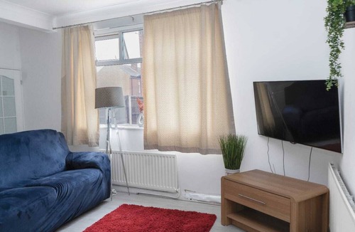 Leigh House | Room Number 3