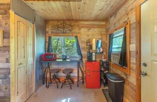 De Soto House | Room on the Ridge/HOT TUB/Sleeps 2