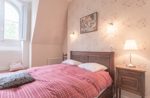 Habas Bed & Breakfast | Room “Pyrenees at Château Habas” with Pool, Shared Terrace and Wi-Fi