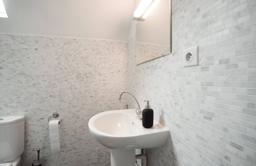 Habas Bed & Breakfast | Room “Pyrenees at Château Habas” with Pool, Shared Terrace and Wi-Fi