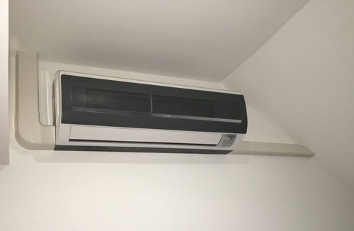 Villechetif House | ROOM ROSE + BATHROOM