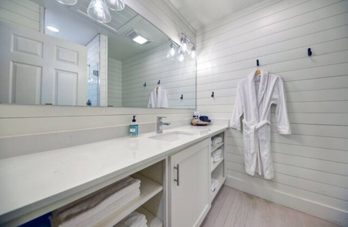 Warrenton Apartment | Room Seven - Farmstead