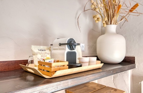 Adsubia Apartment | Room 'Tierra' with Mountain View, Wi-Fi and Air Conditioning