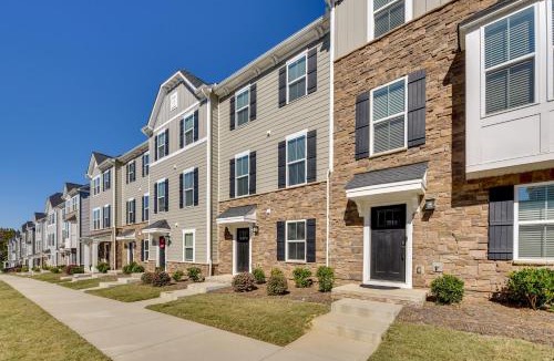 Stallings House | Room to Work + Relax! Spacious Unit Near Charlotte