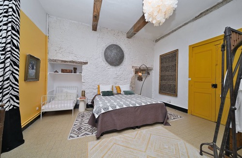 Pech-Luna House | Room 'Ufri' with Shared Pool, Shared Terrace and Wi-Fi